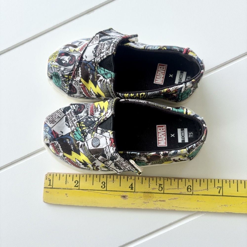 Toms x Marvel Kids Size 5 Classic Multi Marvel Comic Pop Print Shoes - Picture 12 of 12